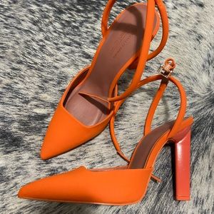 Call it Spring heels size 9